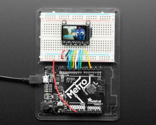 Adafruit 1.14″ 240×135 Color TFT Display + MicroSD Card Breakout – ST7789